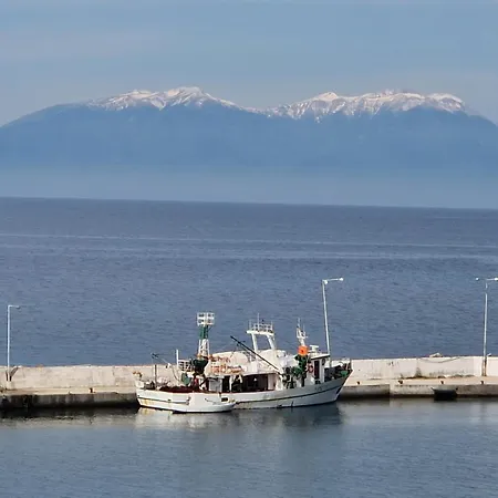 Вилла Happy By The Sea Nea Kallikrateia Экстерьер фото